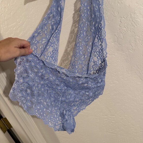 Fredericks of Hollywood Baby Blue Sheer Lace Plunging V Neck Teddy Lingerie - Picture 7 of 10